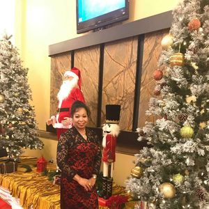 Meet your Posher, Hong